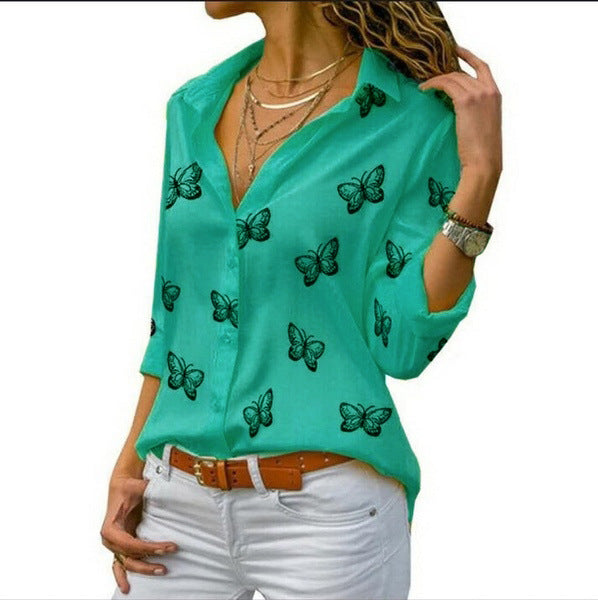 Neleia – Loose-fitting blouse with butterfly print