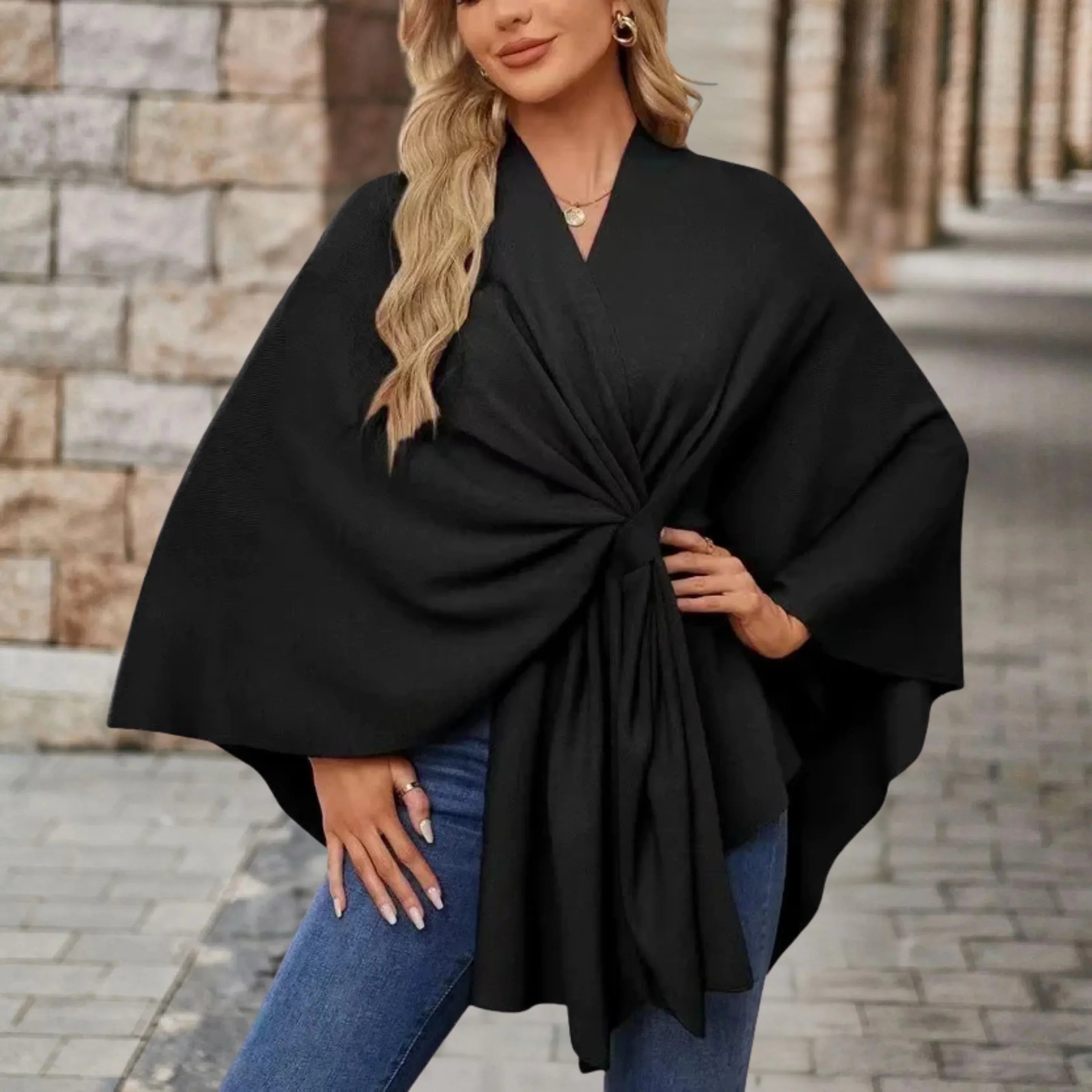 Benthe | Elegant Draped Poncho