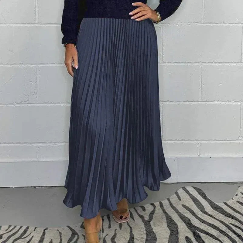 Charlotta | Maxi dress with sweater and pleated skirt