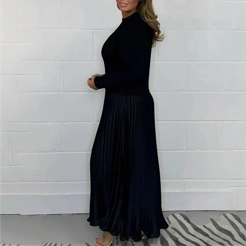 Charlotta | Maxi dress with sweater and pleated skirt