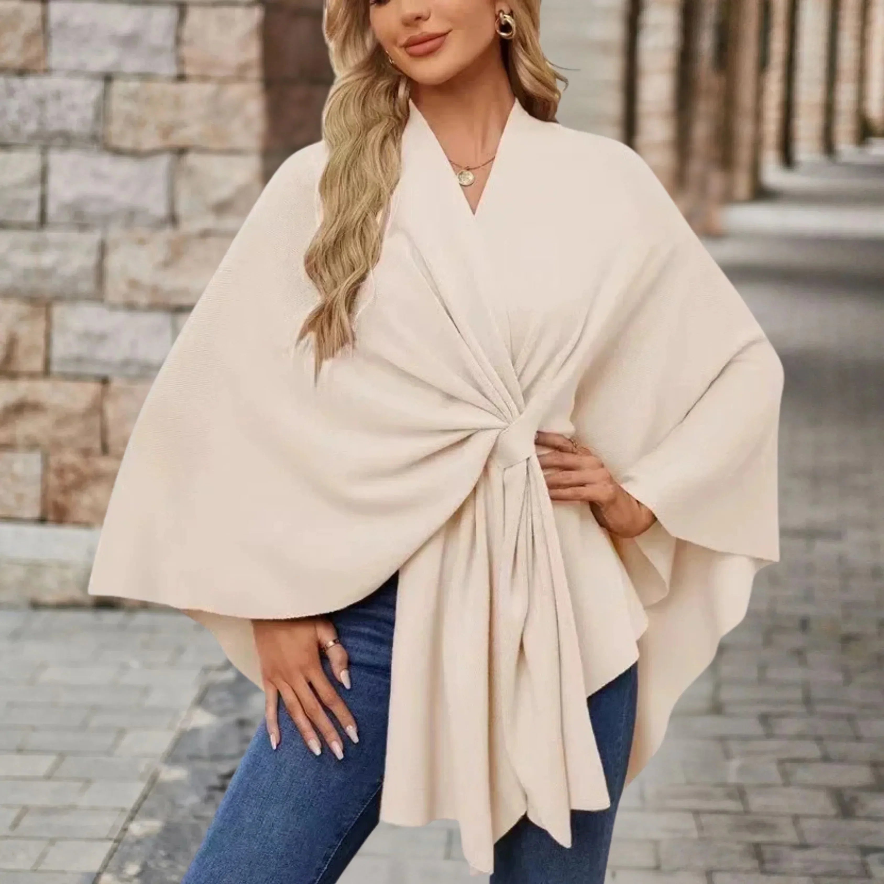 Benthe | Elegant Draped Poncho