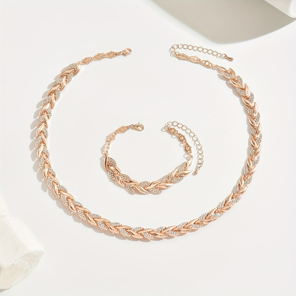 Éloria™ | Luxe Leaf Shine Set (Ketting + Armband)