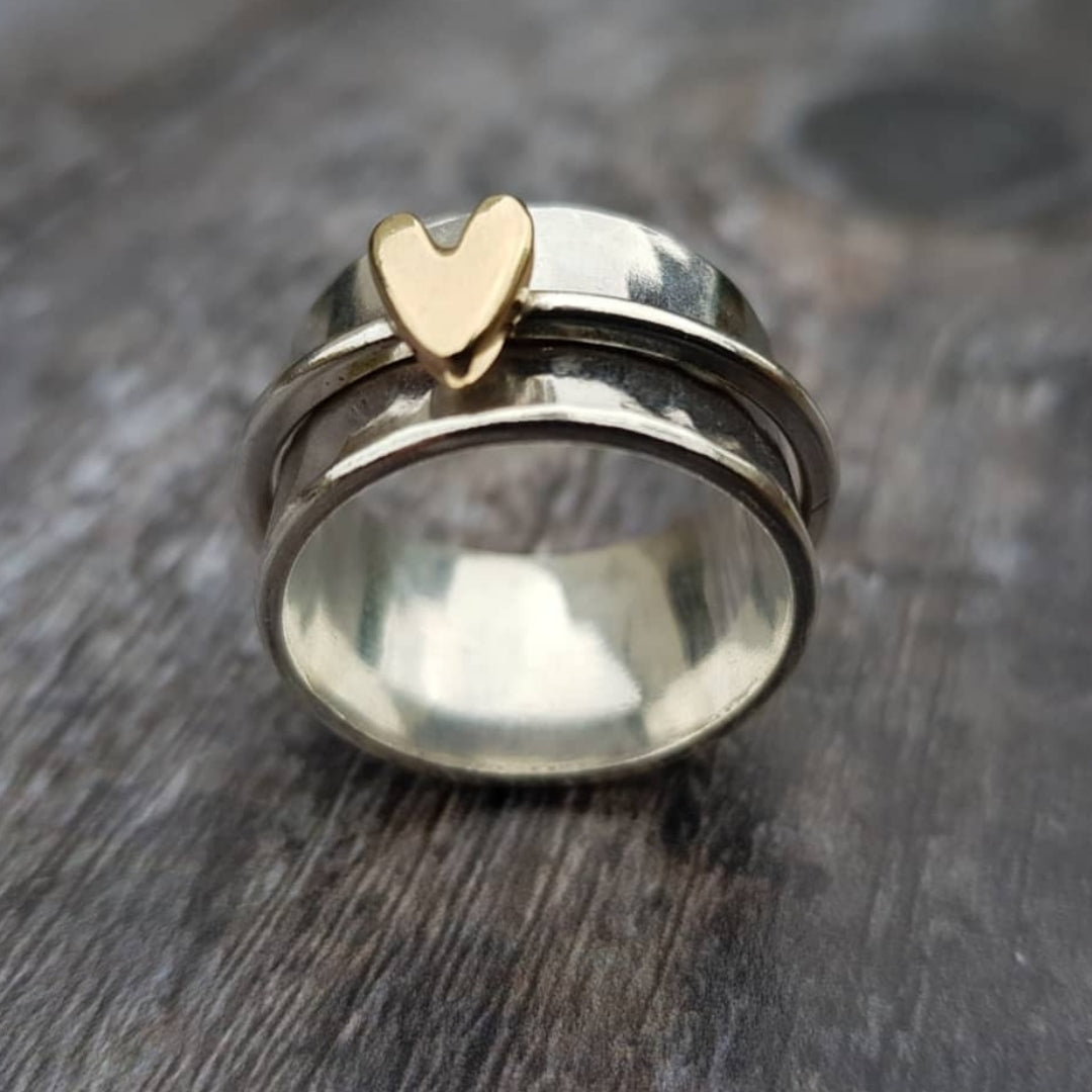 Mely - Zilveren ring met gouden hart