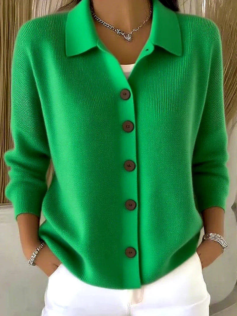 Sara – Gebreide blouse met knopen