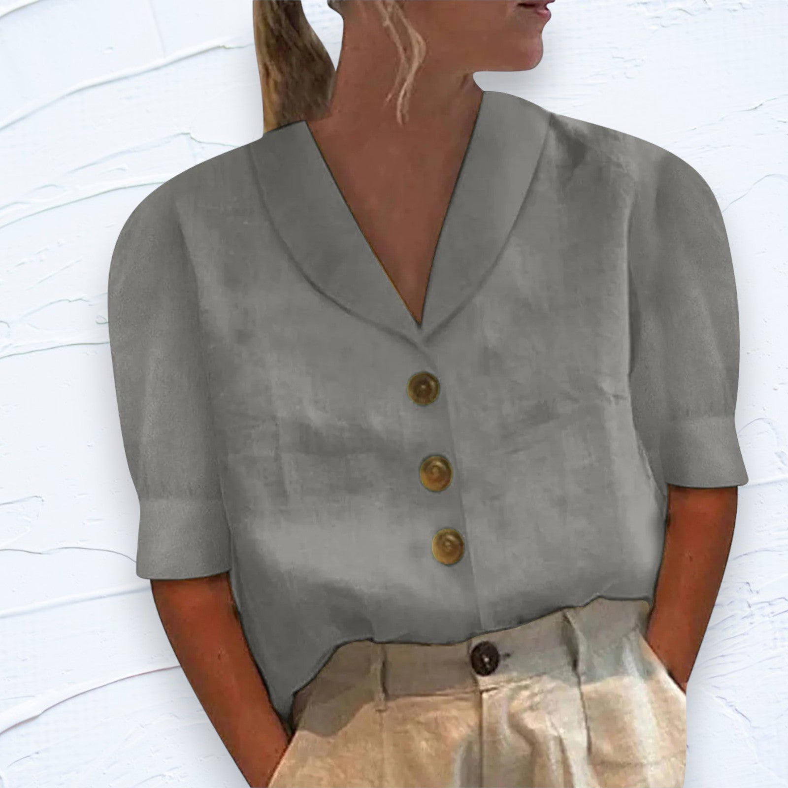 Retro-Chic Knopblouse met Geknoopte Voorkant