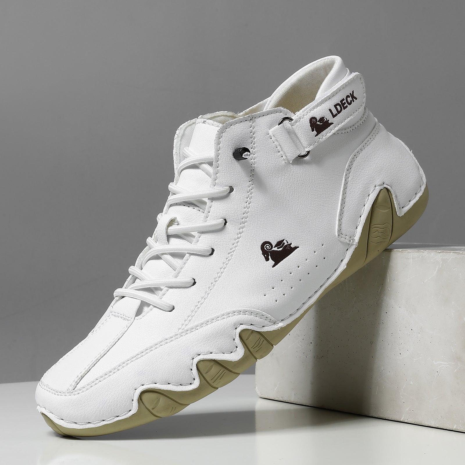 ORLA Deck | Schoenen