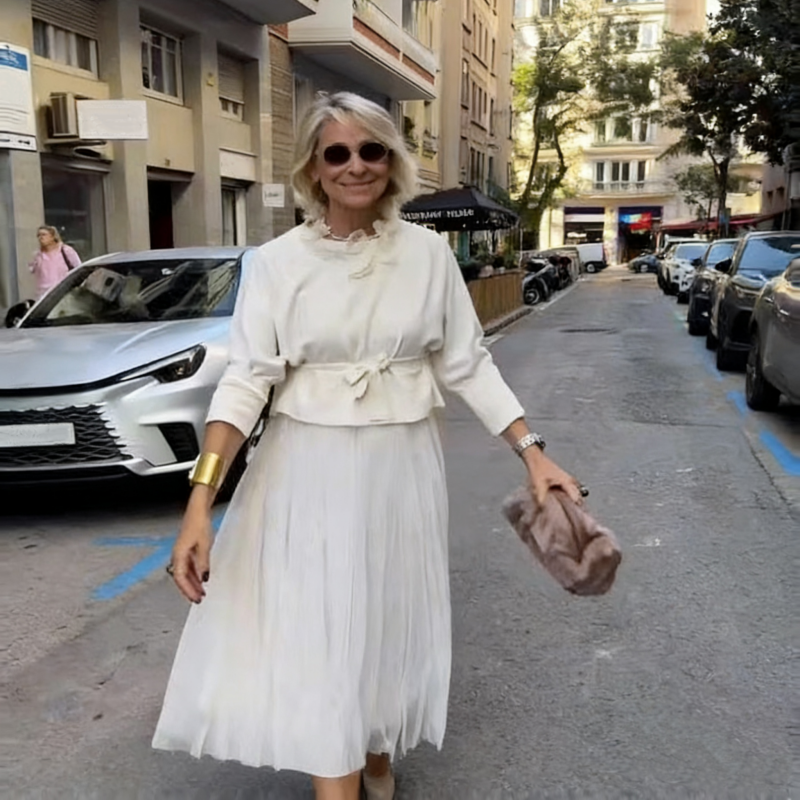 Dames set bestaande uit een lange mouwen top en een mouwloze jurk